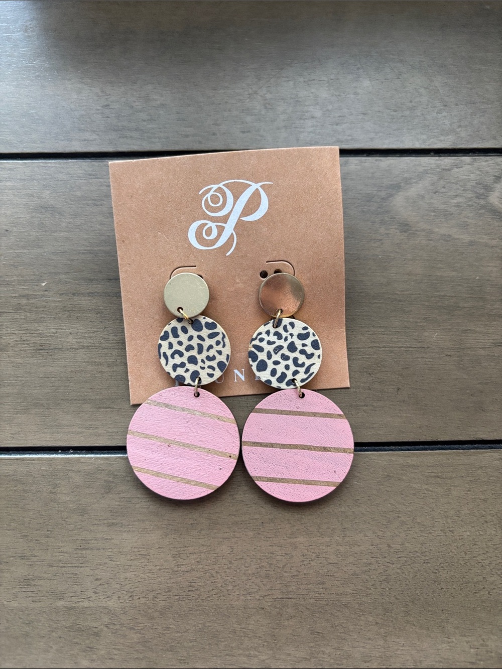 746. Plunder Pink Leopard Triple Wooden Disc Drop Earrings NEW hypoallergenic